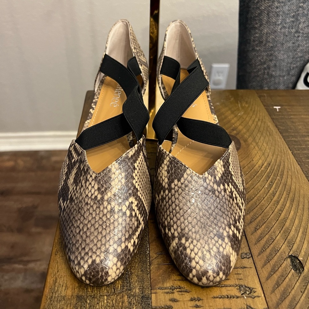 J.Reené Shoes - Picture 1 of 4
